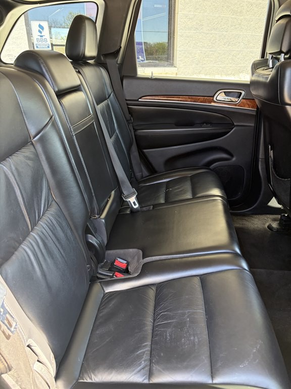 2011 Jeep Grand Cherokee Image 25