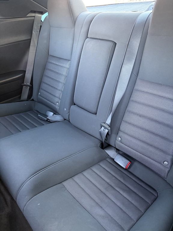 2009 Dodge Challenger Image 21