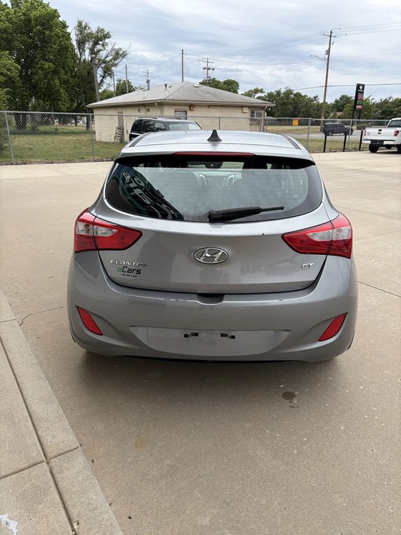 2013 Hyundai Elantra Image 5