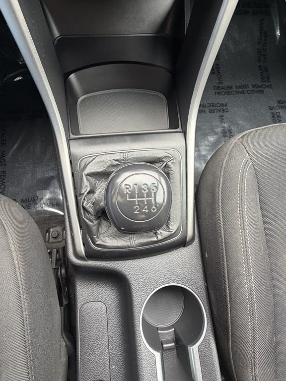 2013 Hyundai Elantra Image 14
