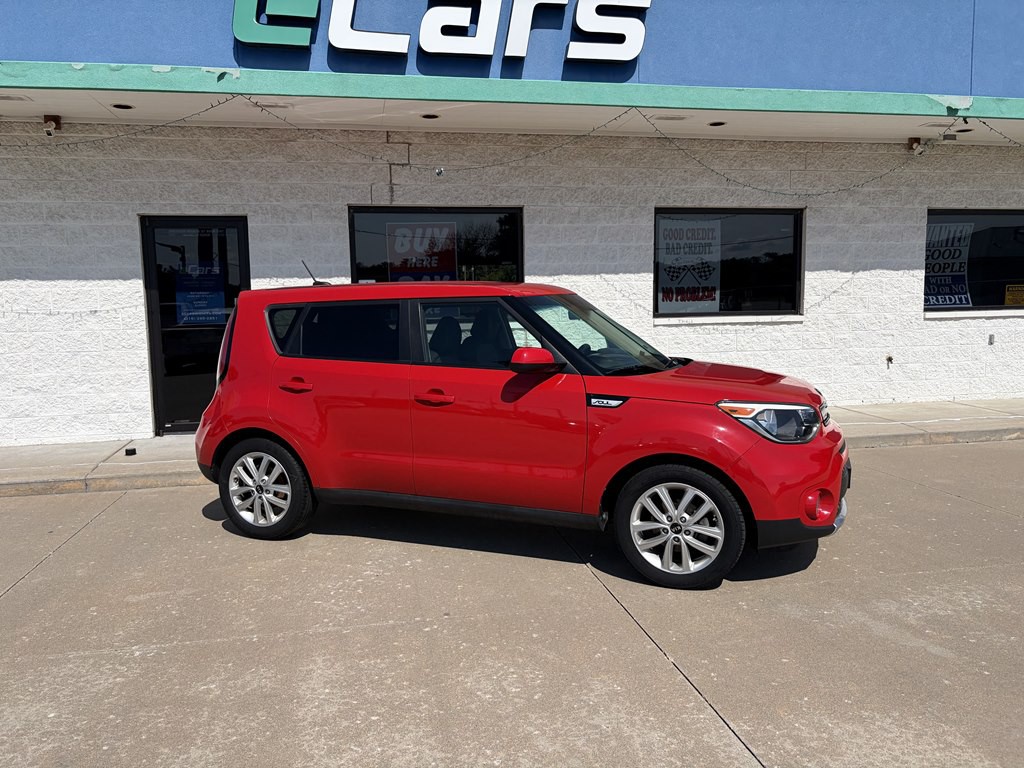 2018 Kia Soul Image 2