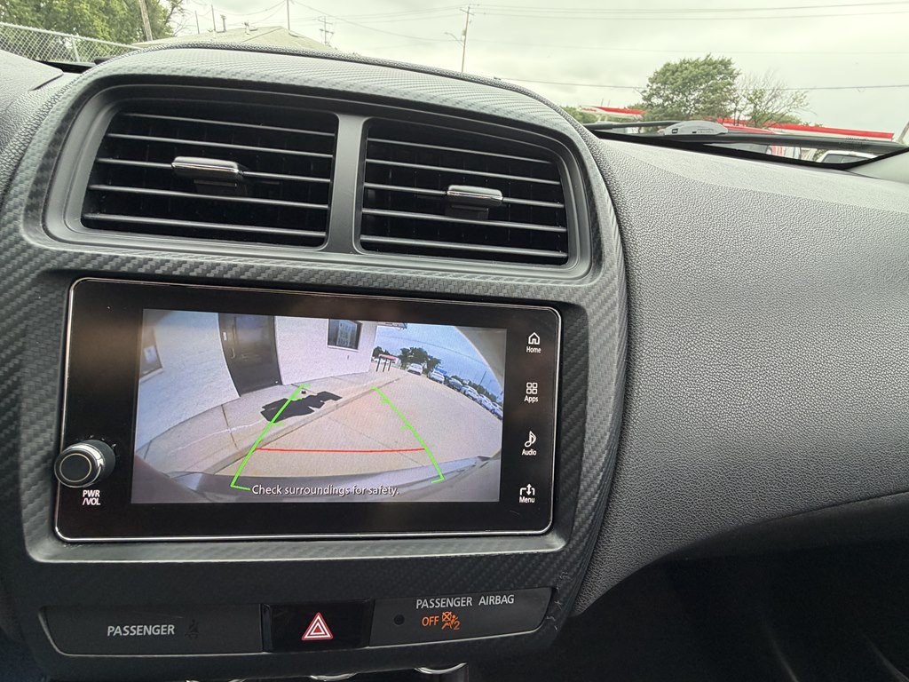 2018 Mitsubishi Outlander Image 12