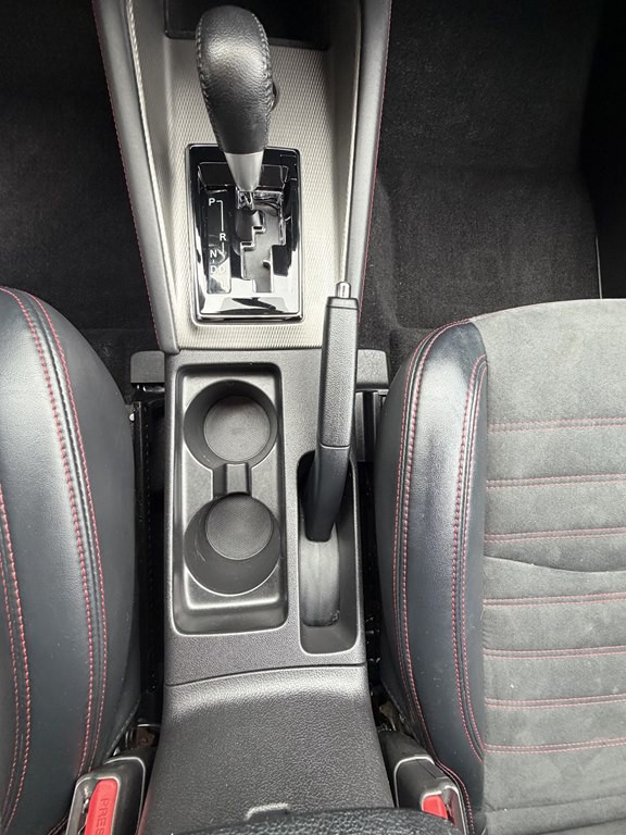 2018 Mitsubishi Outlander Image 15