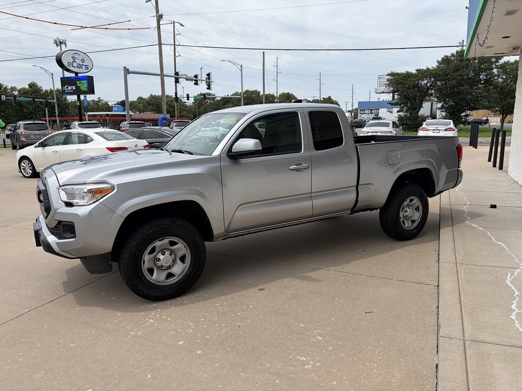 2023 Toyota Tacoma Image 4