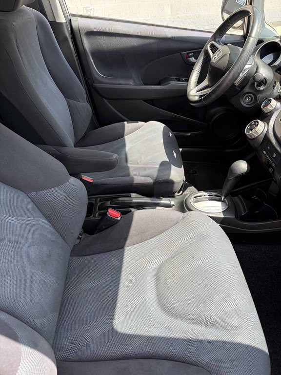 2010 Honda Fit Image 17