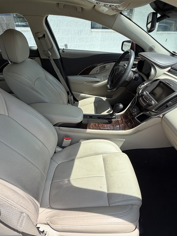 2014 Buick Lacrosse Image 18