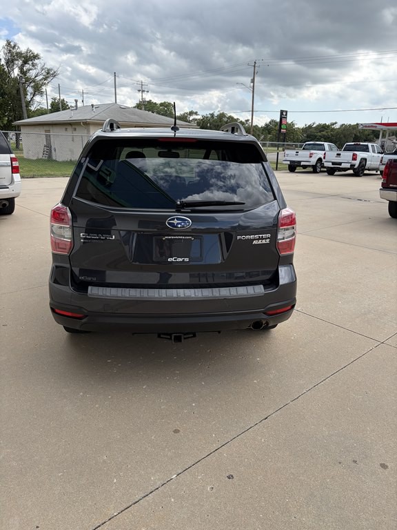 2014 Subaru Forester Image 5