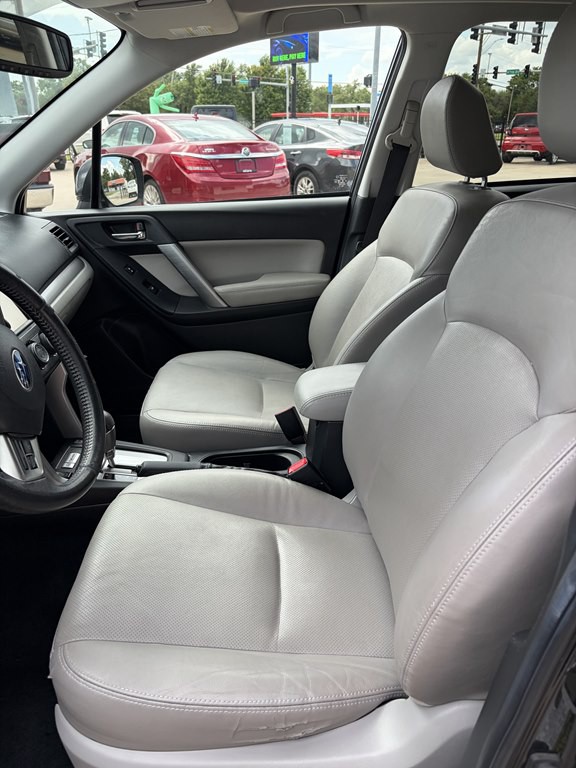2014 Subaru Forester Image 7