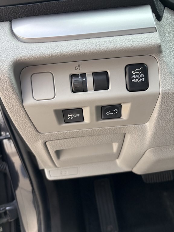 2014 Subaru Forester Image 8