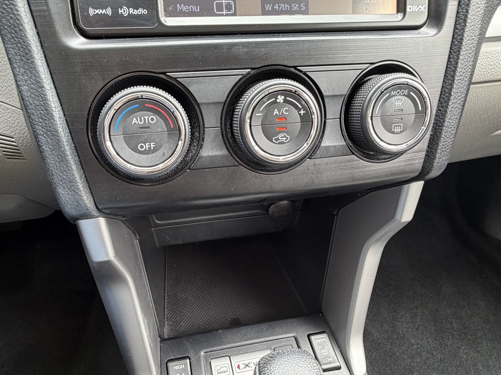 2014 Subaru Forester Image 17