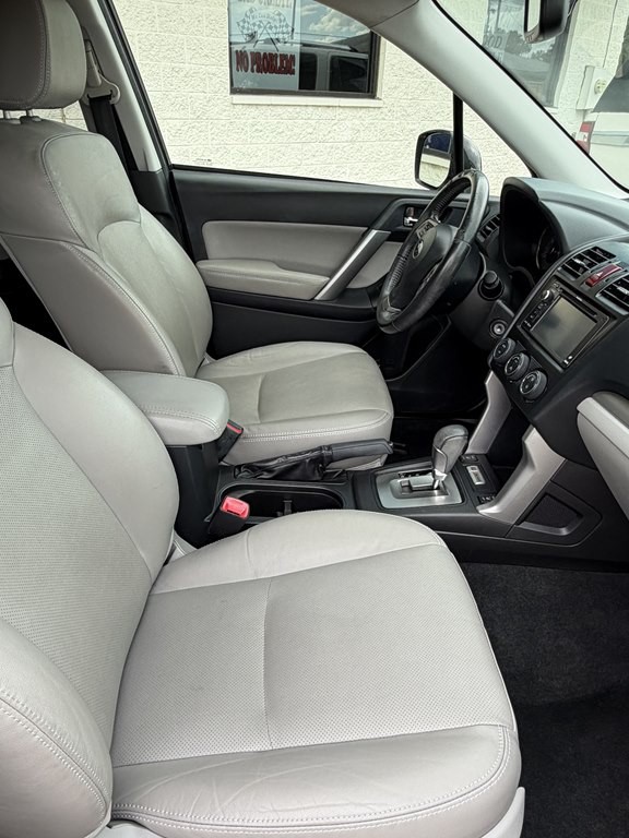 2014 Subaru Forester Image 21