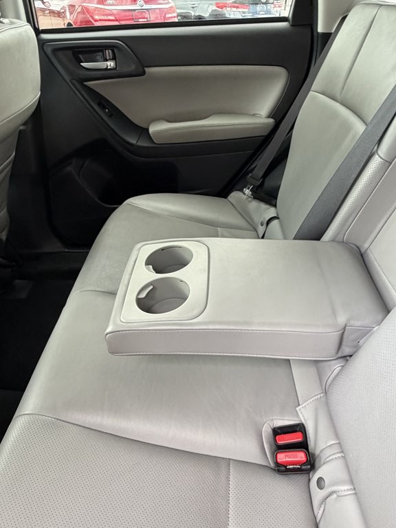 2014 Subaru Forester Image 26