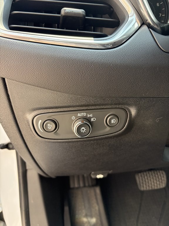 2018 Chevrolet Equinox Image 8