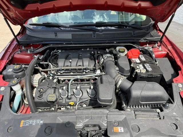 2016 Ford Taurus Image 21