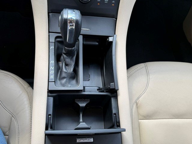 2016 Ford Taurus Image 15
