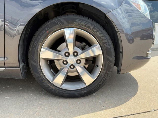 2012 Chevrolet Malibu Image 9