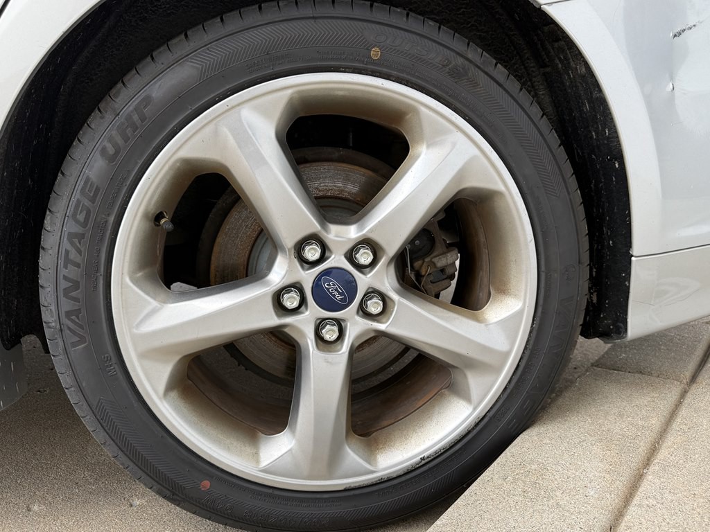 2016 Ford Fusion Image 11