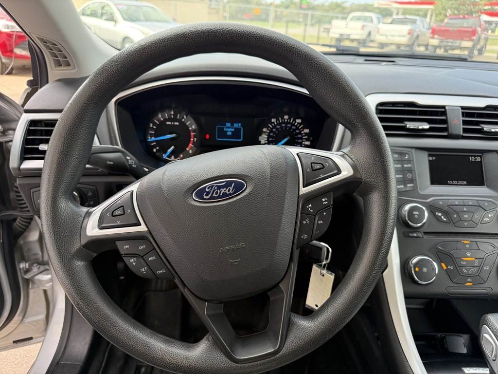 2016 Ford Fusion Image 14
