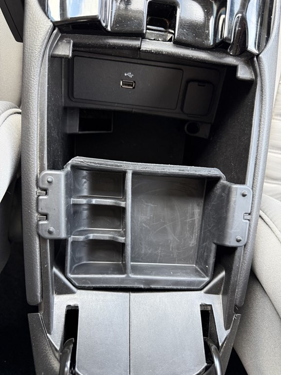 2016 Ford Fusion Image 18