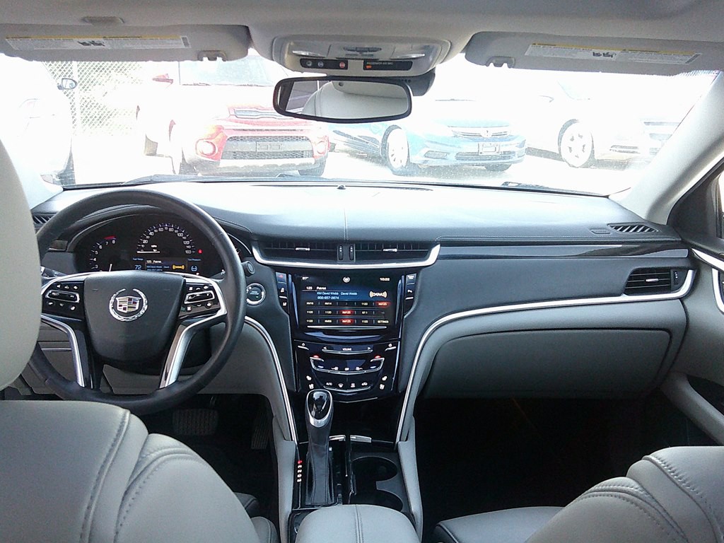 2013 Cadillac XTS Image 17
