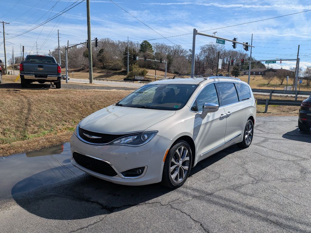 2017 Chrysler Pacifica Image 5