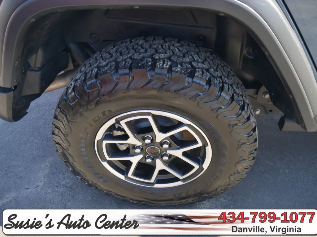 2025 Jeep Wrangler Image 16