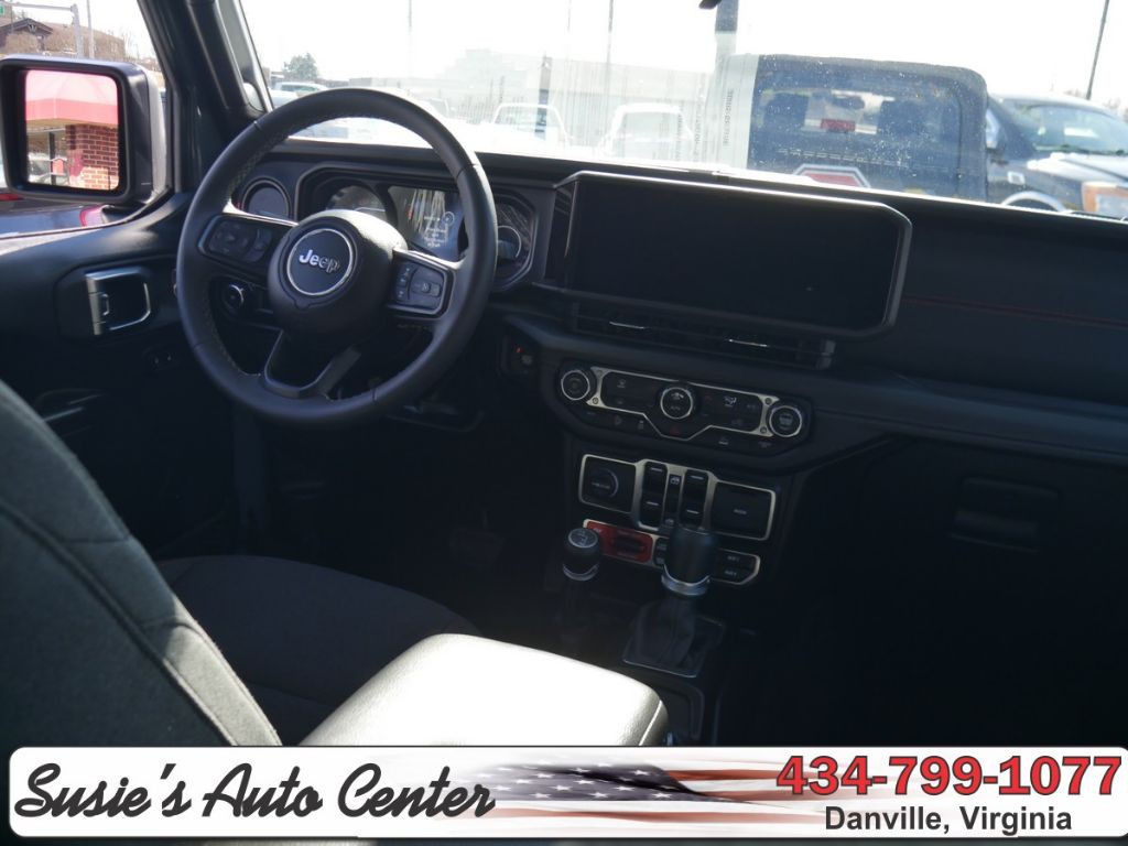 2025 Jeep Wrangler Image 18