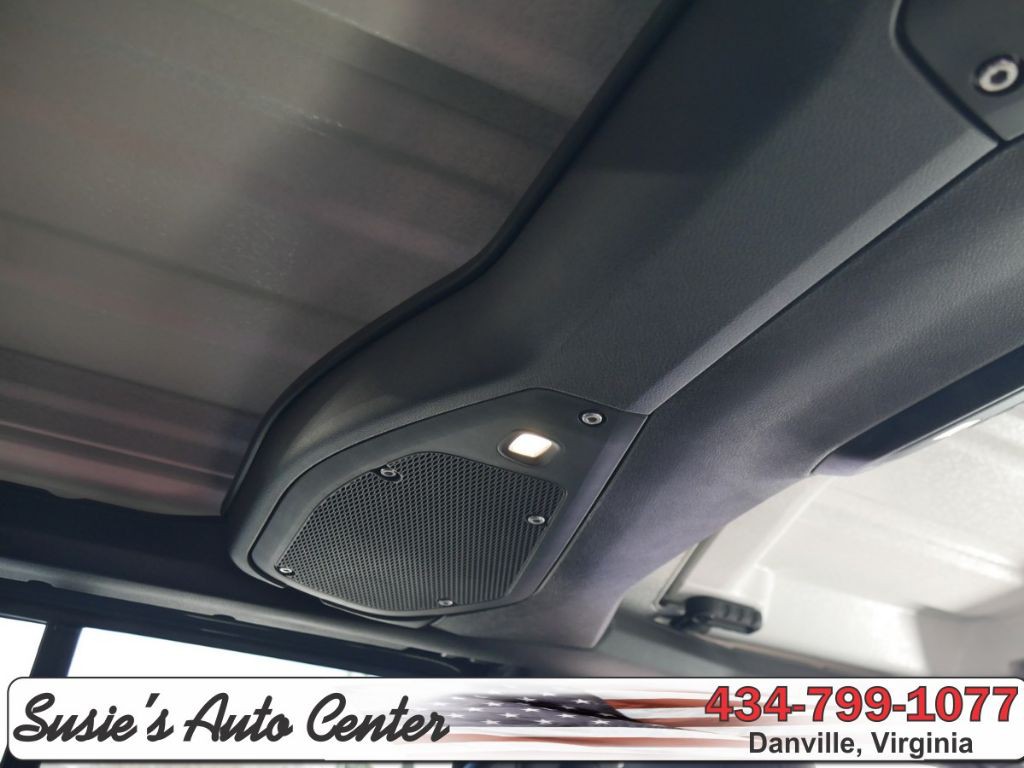 2025 Jeep Wrangler Image 26