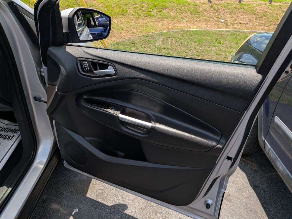 2017 Ford Escape Image 7