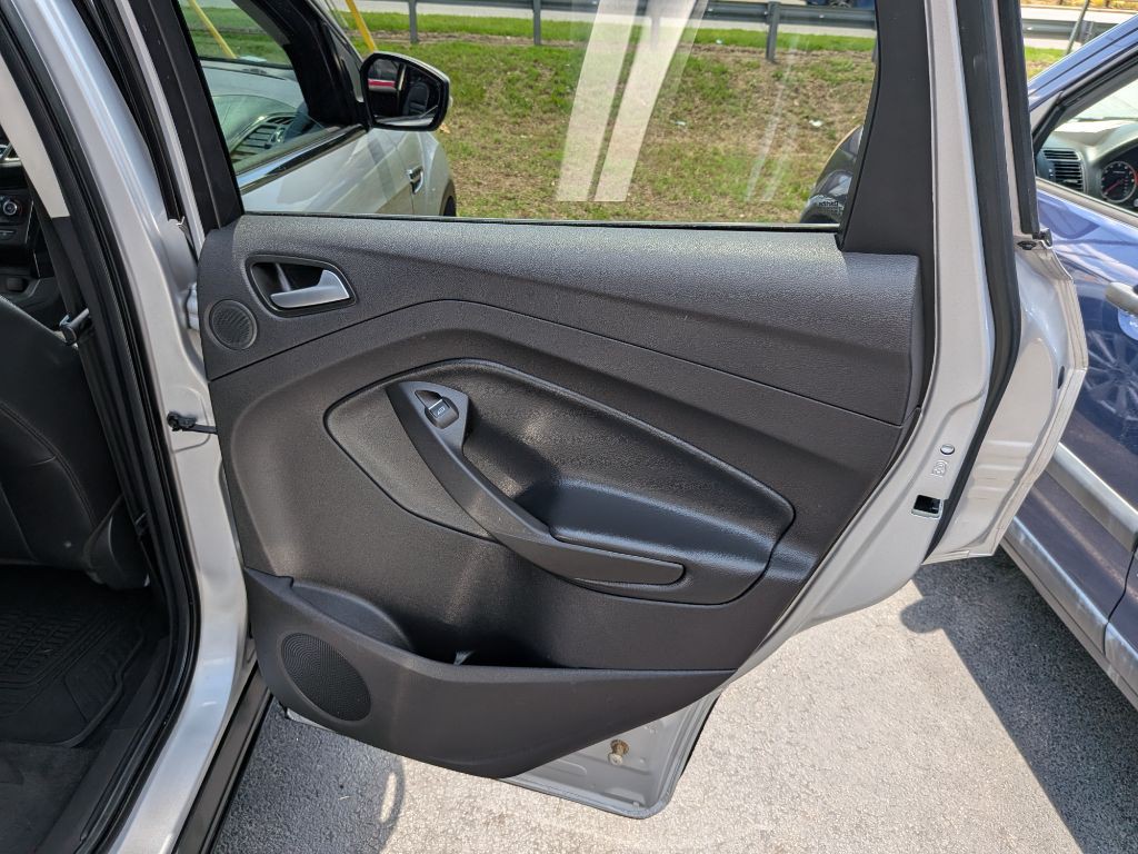 2017 Ford Escape Image 10