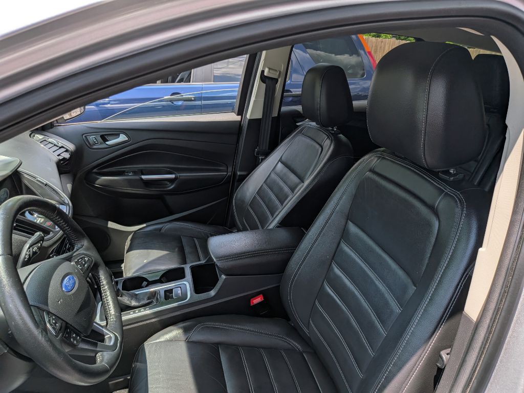 2017 Ford Escape Image 19