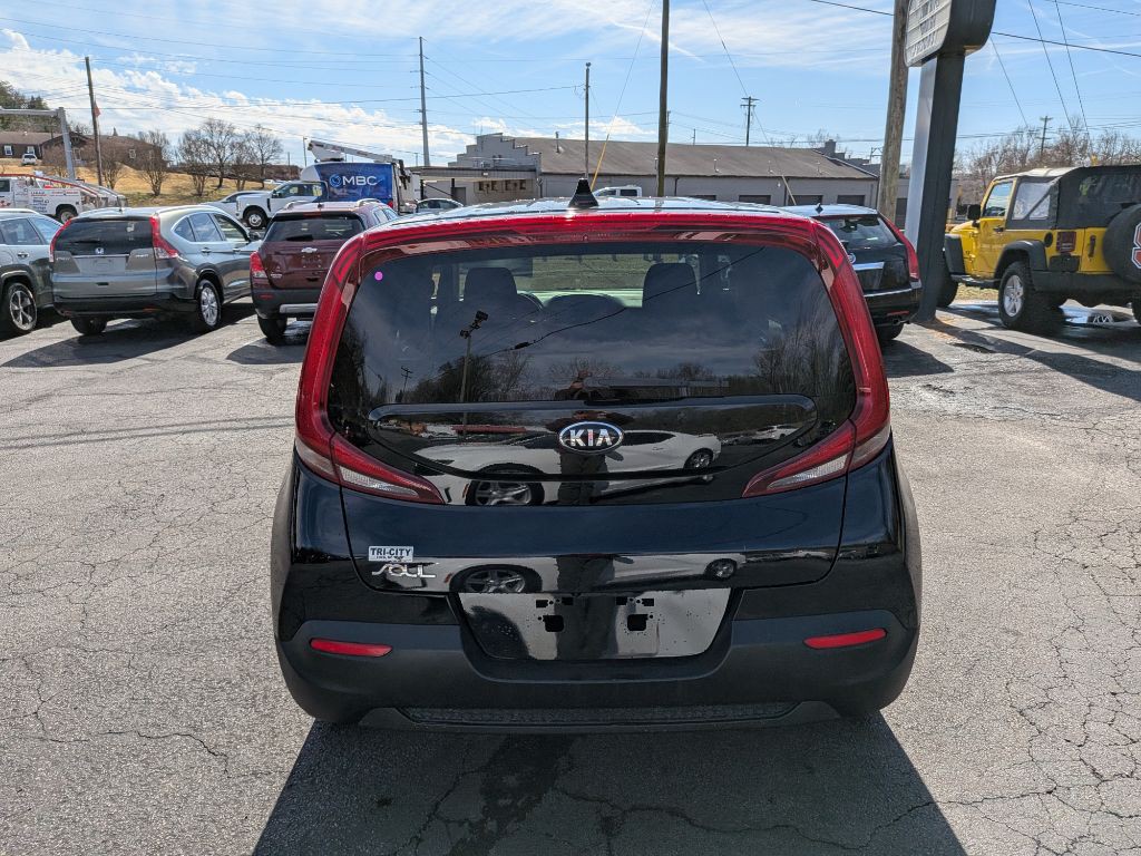 2020 Kia Soul Image 2