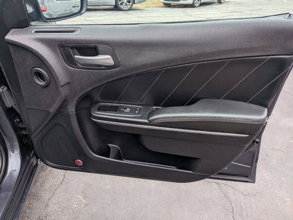 2016 Dodge Charger Image 7