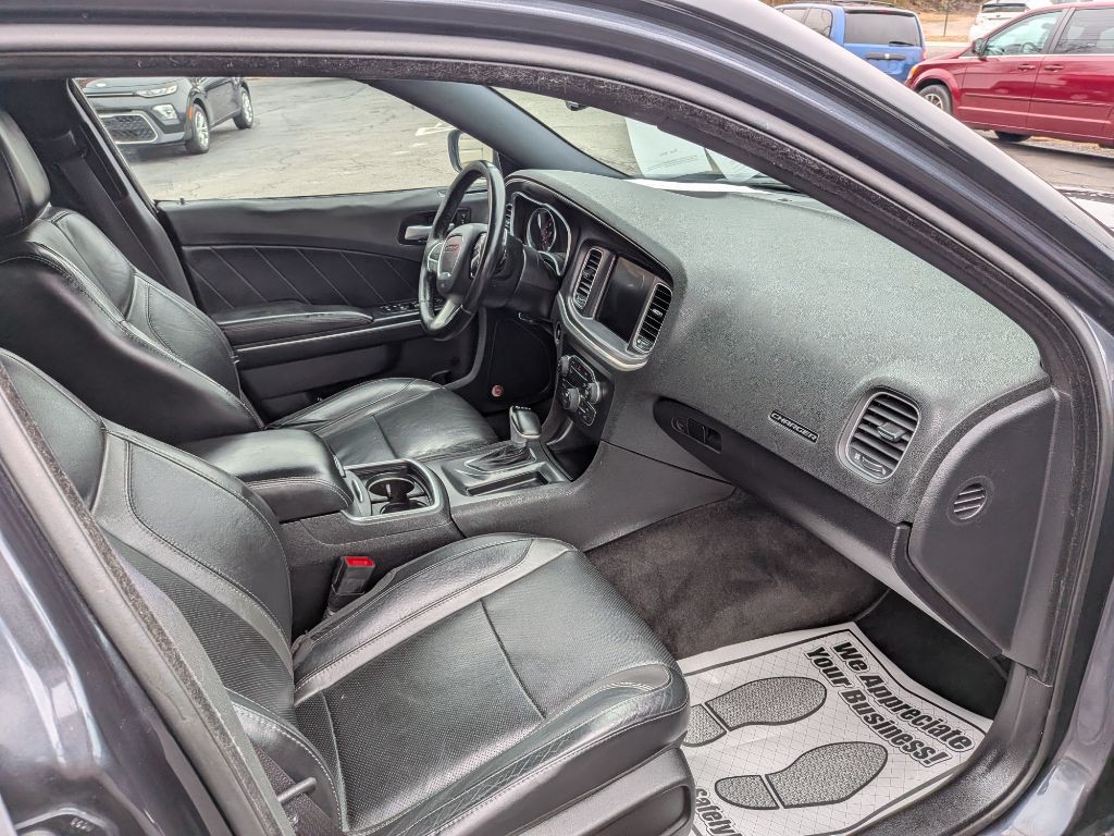 2016 Dodge Charger Image 8