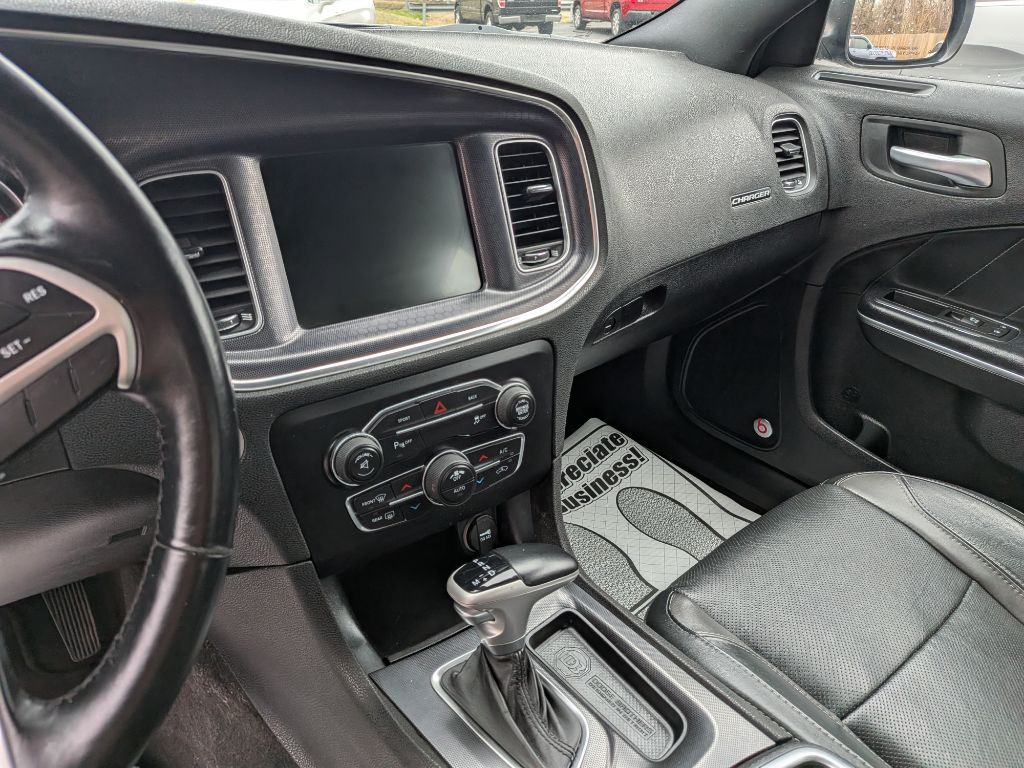 2016 Dodge Charger Image 17