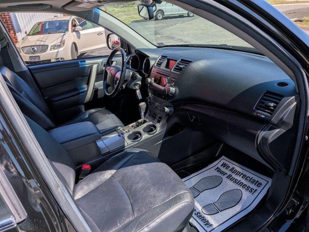 2012 Toyota Highlander Image 9