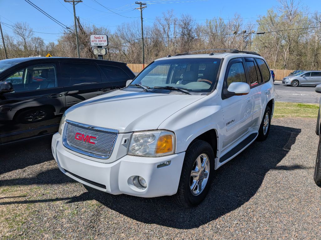 2005 GMC Envoy Image 1