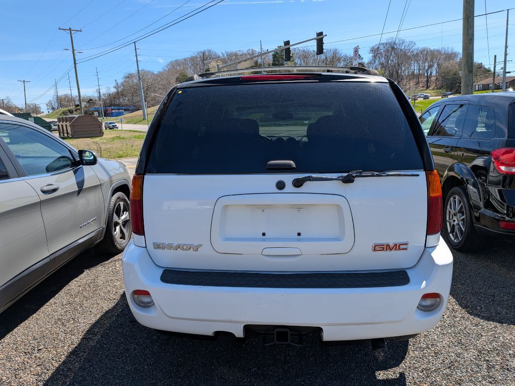 2005 GMC Envoy Image 4