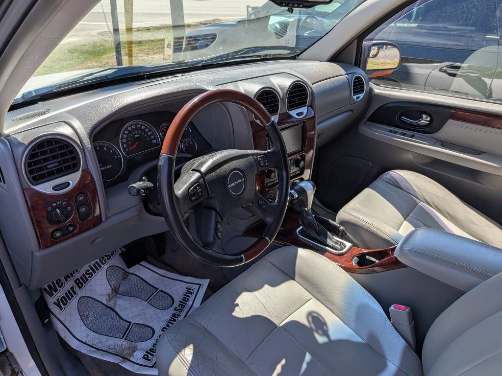 2005 GMC Envoy Image 15