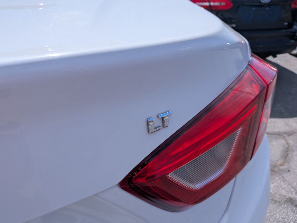 2019 Chevrolet Cruze Image 10