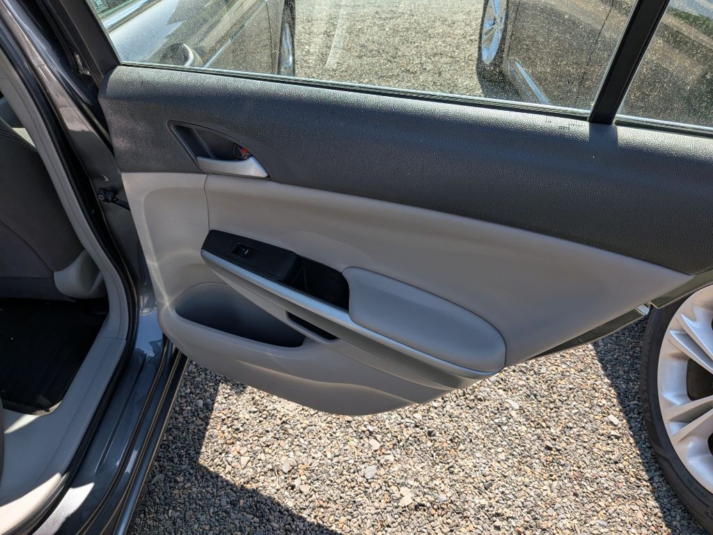 2009 Honda Accord Image 9