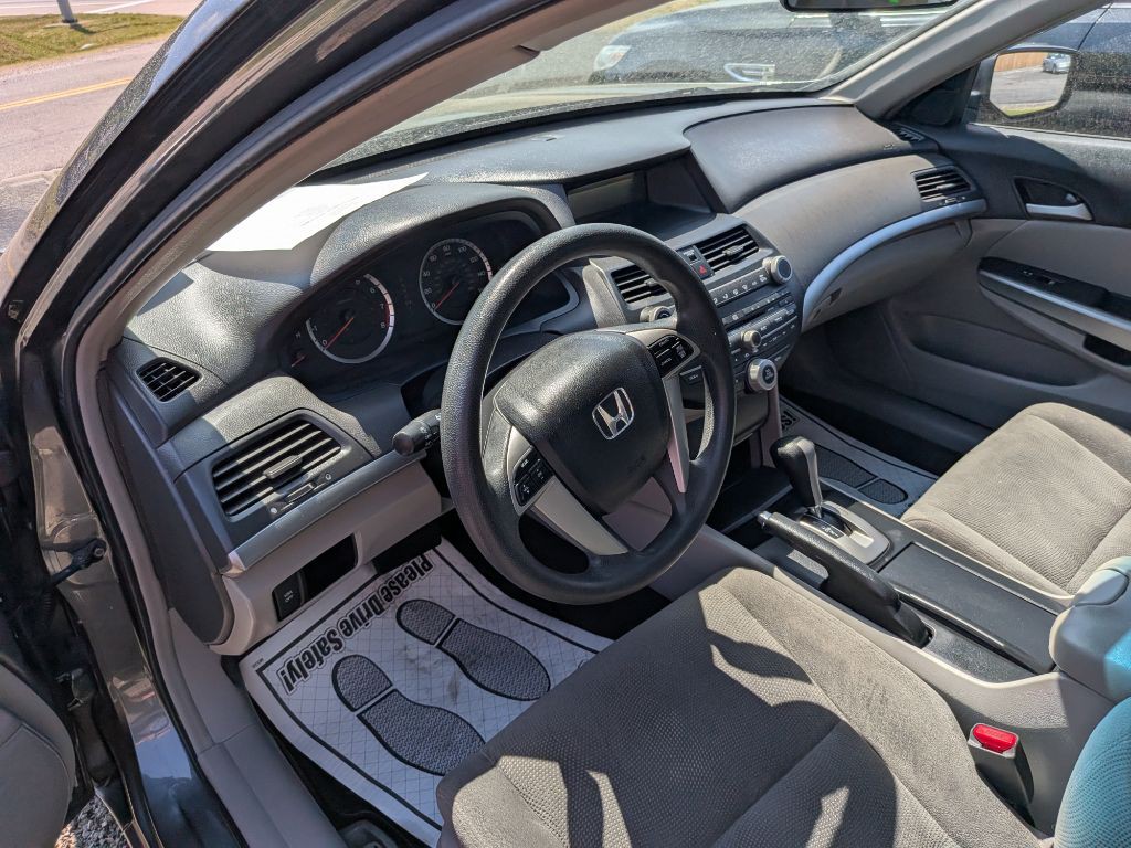 2009 Honda Accord Image 16