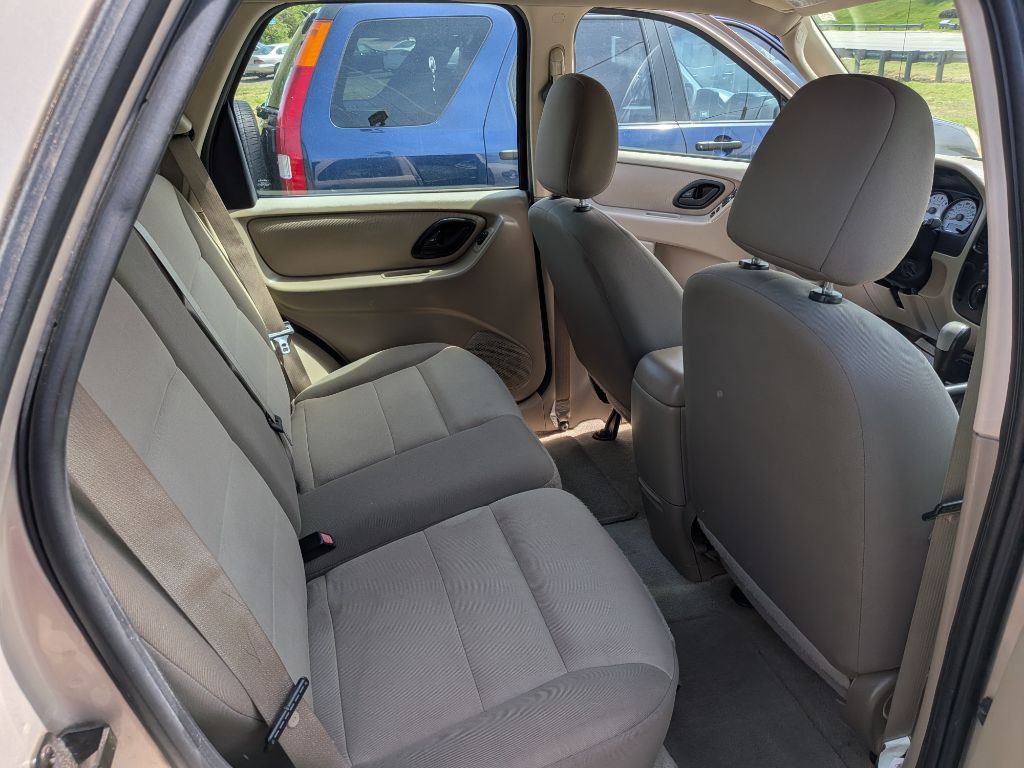 2007 Ford Escape Image 9