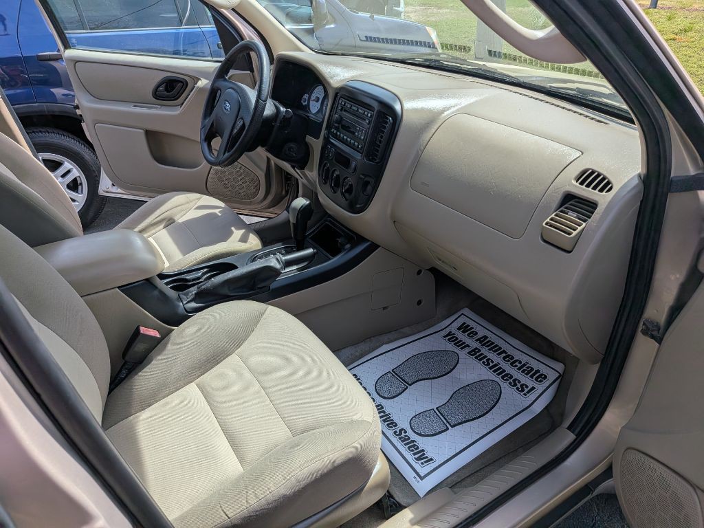 2007 Ford Escape Image 10