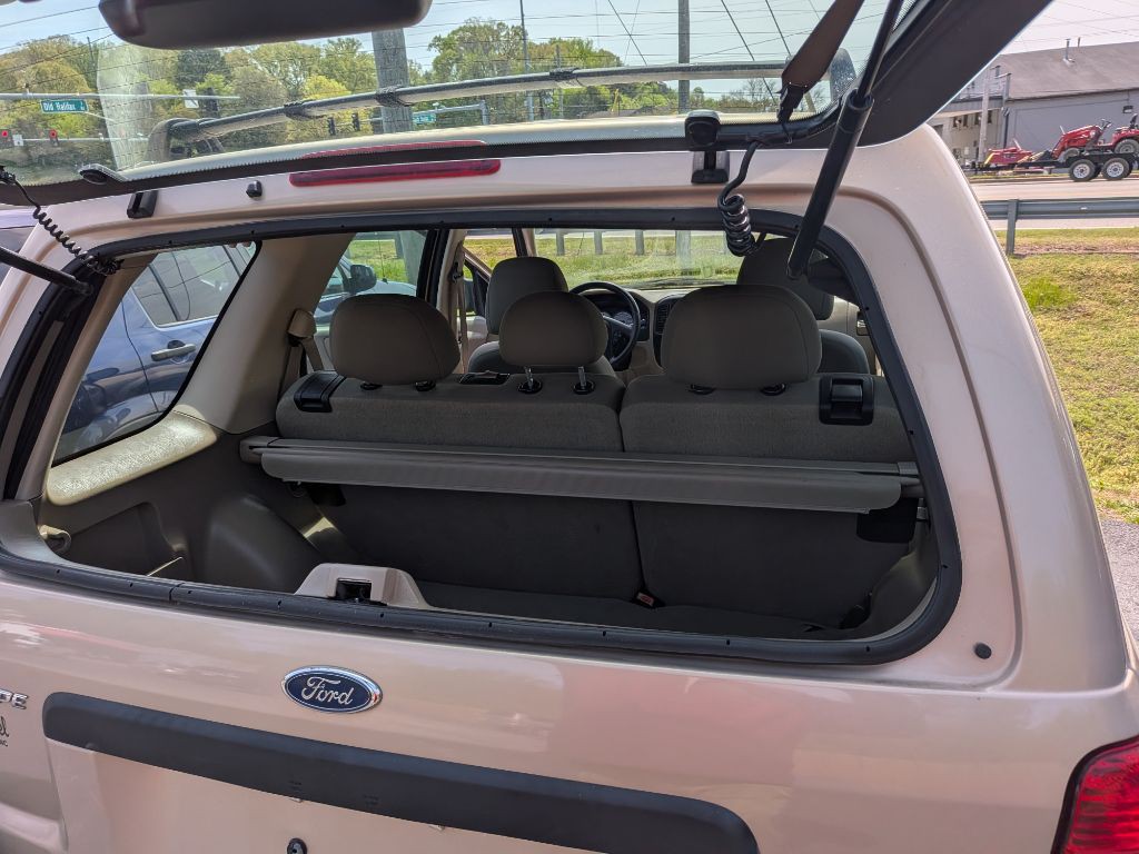 2007 Ford Escape Image 11