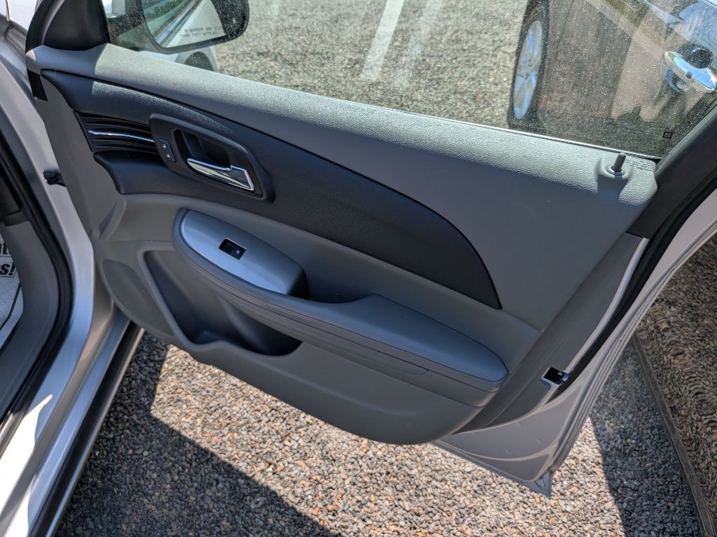 2014 Chevrolet Malibu Image 7
