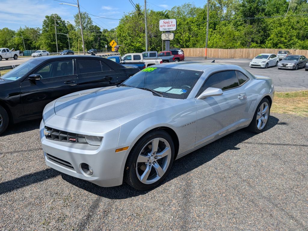2011 Chevrolet Camaro Image 2