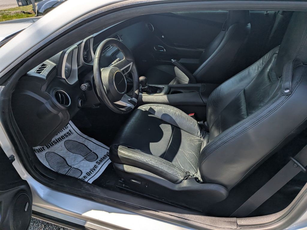 2011 Chevrolet Camaro Image 13