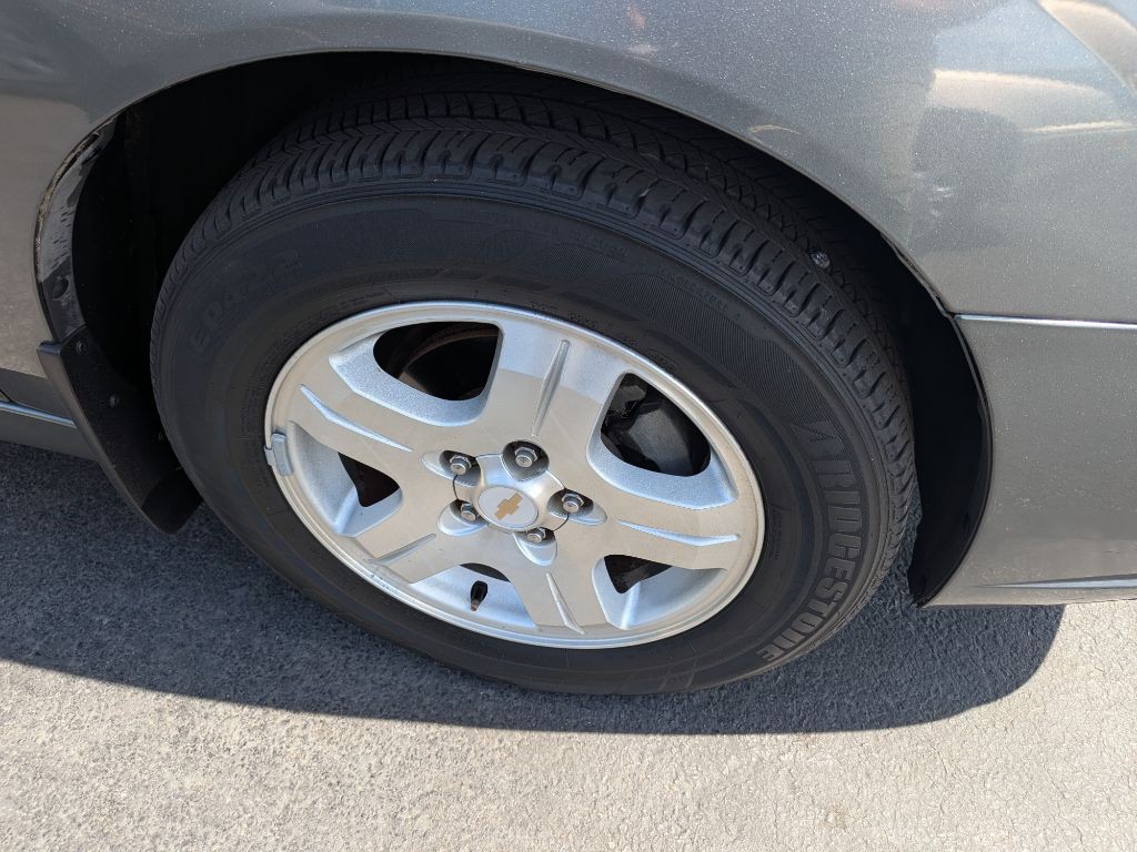 2004 Chevrolet Malibu Image 9