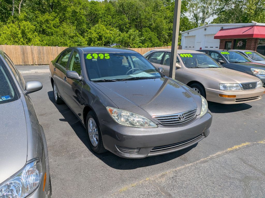 2005 Toyota Camry Image 4